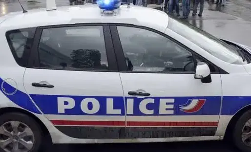 Les forces de l'ordre ont procédé à "sept interpellations, notamment pour jets de projectiles, outrages et incendies volontaires".