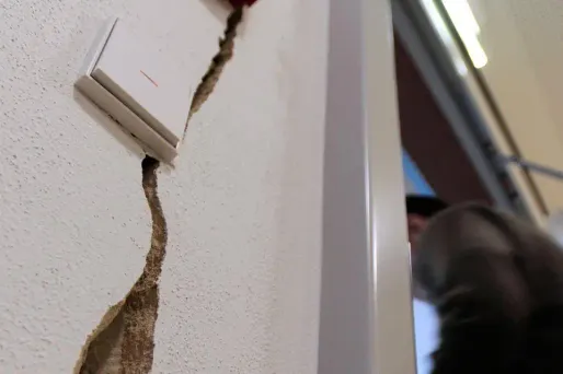 fissure lézarde immeuble fragilisé 1280