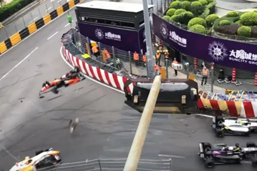 La Dallara-Mercedes de Sophia Flörsch s'est envolée à plus de 200 km/h.