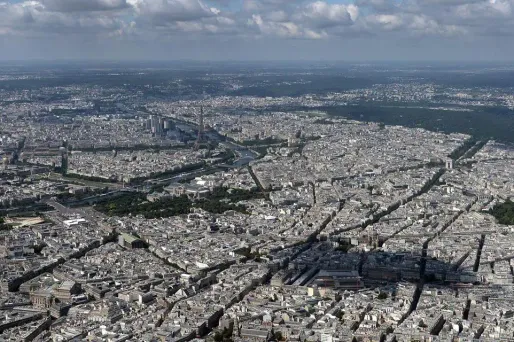 Dans Paris intra-muros, Airbnb propose quelque 65.000 hébergements.