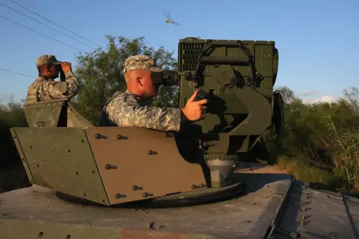 soldats américains frontière mexique