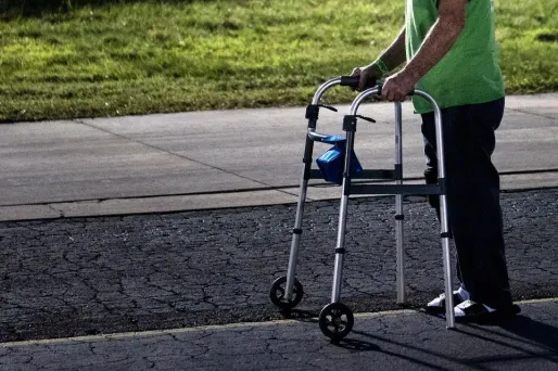 Sébastien, paraplégique qui remarche : "Ça a vraiment été une grosse et belle surprise"