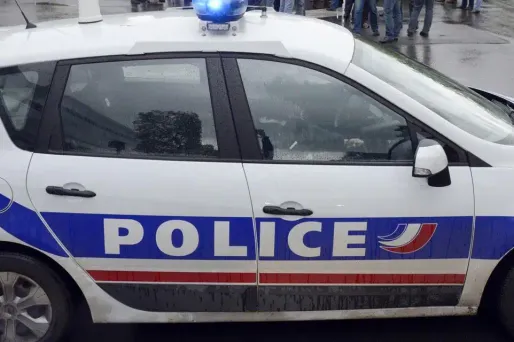 Les enquêteurs n'ont interpellé aucun suspect pour le moment.