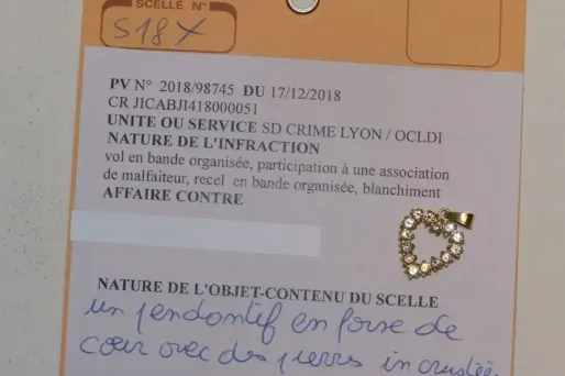 Les bijoux volés sont tous photographiés et répertoriés sur un site internet mis en ligne par les enquêteurs.