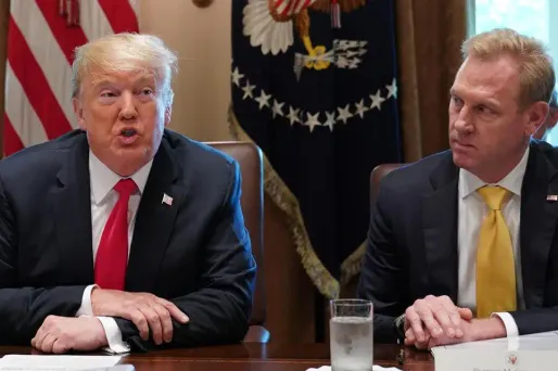 Patrick Shanahan (à droite) remplacera Jim Mattis dès le 1er janvier 2019.