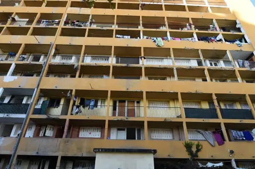 Environ 200 immeubles ont été évacués de leurs habitants dans la cité phocéenne, le temps de vérifier leur état et de faire des travaux.