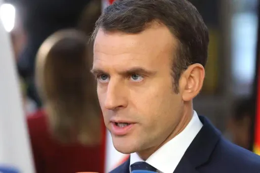 Emmanuel Macron ne verra pas son salaire augmenter au 1er janvier.