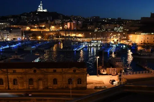 Le jeune homme a été tué à coups de couteau jeudi soir à Marseille, près du Vieux-Port.