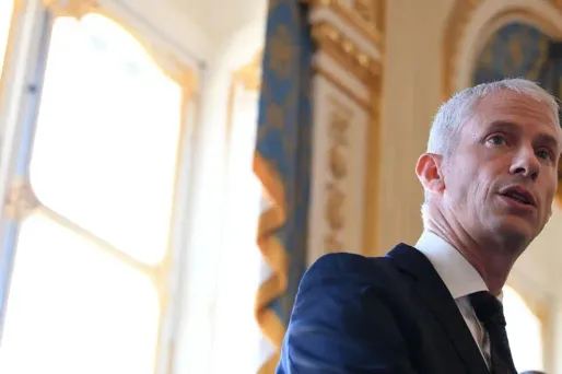 "Nous évaluerons le dispositif vers l'automne 2019, et dès que nous serons prêts, nous le généraliserons !", a promis le ministre de la Culture.