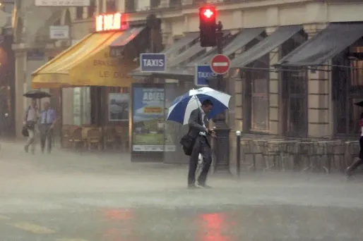 Prévoyez les parapluies si vous sortez dimanche.