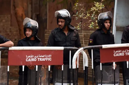 Égypte : huit policiers tués au sud-ouest du Caire