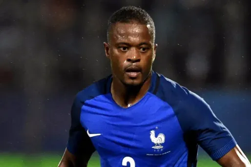 Patrice Évra s'est engagé pour 18 mois avec l'OM.