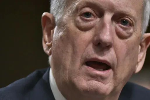 Le président américain Donald Trump a redit vendredi qu'il laisserait son ministre de la Défense James Mattis décider s'il faut réinstaurer la torture aux États-Unis.