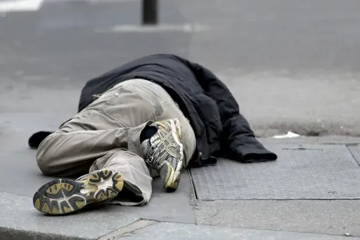 SDF, sans-abri crédit : KENZO TRIBOUILLARD / AFP - 1280