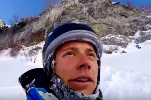 David Stratton a chuté hors piste d'une trentaine de mètres.