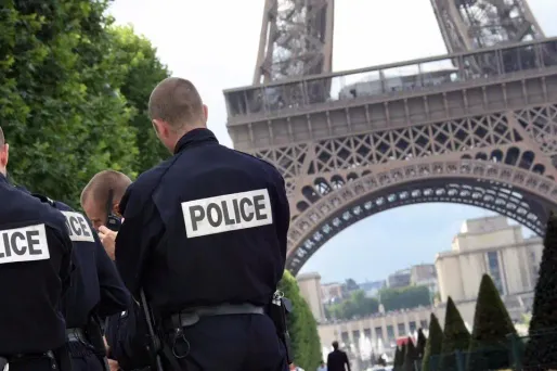 Sur ces 17 radicalisés, il y a quatre convertis ainsi que des femmes, les plus virulentes envers leur hiérarchie. Image d'illustration.