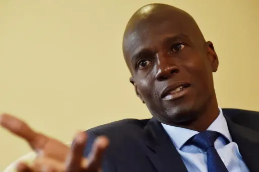 À 48 ans, Jovenel Moïse signe avec cette élection le début de sa carrière politique.