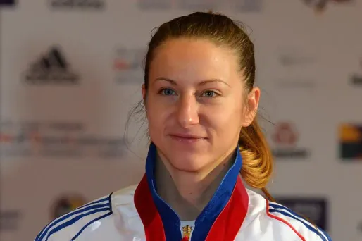 Trois Françaises se sont qualifiées pour la finale des Championnats du monde samedi à Linz, dont Alexandra Recchia.