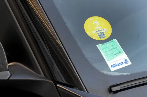 "À ce rythme nous devrions dépasser les quatre millions de véhicules équipés au mois de mars", s'est félicitée la ministre de l'Environnement.