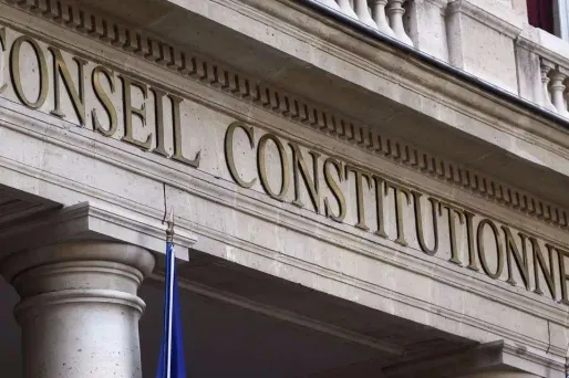 Le texte doit être déposé au Conseil constitutionnel mercredi à 16h30.