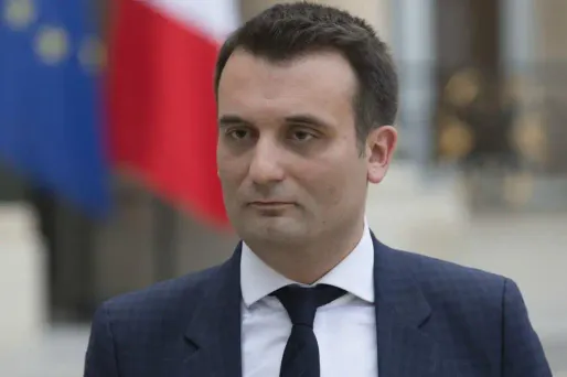 Le numéro 2 du FN "se réjouit" du film "Chez Nous".