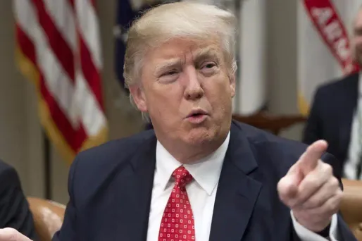 LA QUESTION D'EUROPE SOIR - Face à la montée des populismes et aux attaques de Donald Trump, craignez-vous que l’Europe se délite ?