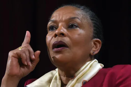 L'ex garde des Sceaux Christiane Taubira clôturera la marche, avant la prise de parole de Benoît Hamon, pour un discours d'environ une heure.