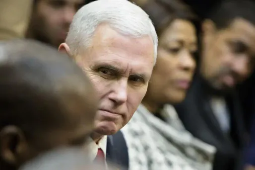 Le vice-président américain Mike Pence a conseillé dimanche à l'Iran de ne pas "tester la détermination" des États-Unis.