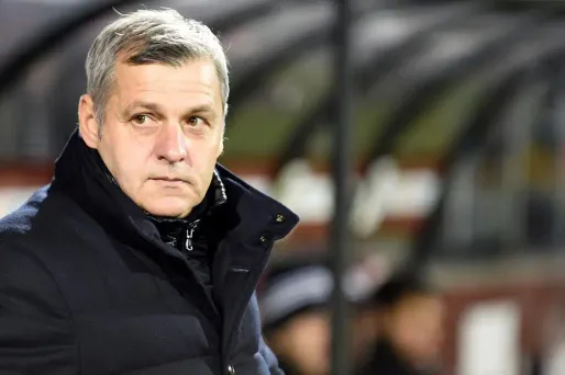 Bruno Genesio, l'entraîneur de l'OL, est contesté par une partie des supporters lyonnais.