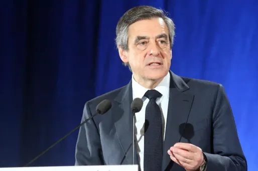 François Fillon prend la parole à 16h.