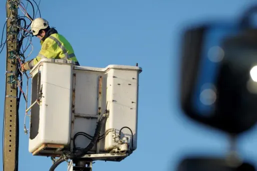Tempête : 45.000 foyers sans électricité en Nouvelle-Aquitaine dimanche à la mi-journée