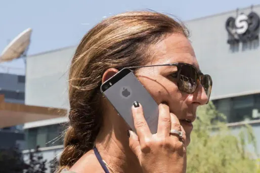 Une dernière étape a été franchie mercredi pour que les frais d'itinérance, ou roaming, soient complètement abolis dans l'UE à partir du 15 juin 2017.