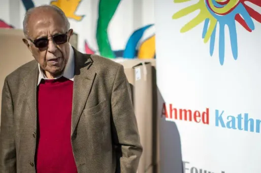 Proche et ancien conseiller de Mandela, Ahmed Kathrada est décédé à l'âge de 87 ans.