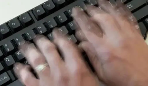 La dématérialisation des démarches fait partie des sources de difficultés identifiées par le Défenseur des droits.