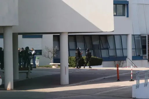 L'auteur de la fusillade dans un lycée à Grasse postait des images morbides sur les réseaux sociaux.