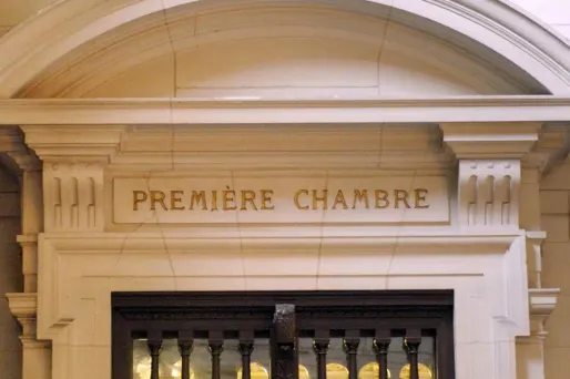 Huit anciens squatteurs parisiens ont été rejugés jeudi par la cour d'appel de Paris pour avoir occupé pendant quinze mois un immeuble du 6e arrondissement de Paris entre 2008 et 2009.