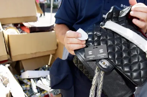 9,24 millions d'articles de contrefaçon ont été saisis en 2016, un record.