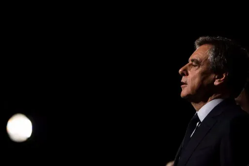 Prêt non déclaré : Fillon dénonce une "opération de déstabilisation politique"