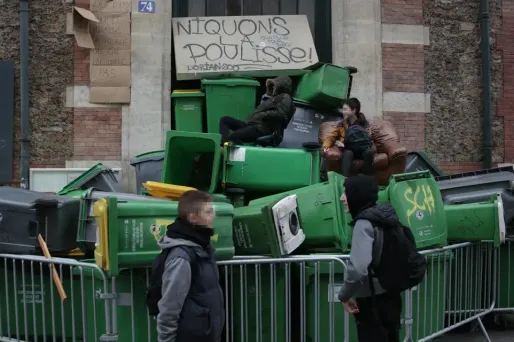 lycée parisiens bloqués, poubelles, théo crédit : GEOFFROY VAN DER HASSELT / AFP - 1280