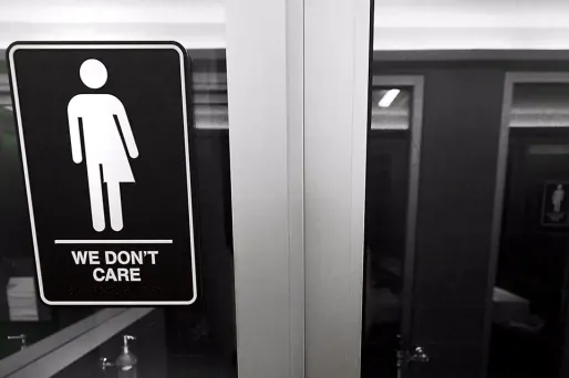 La "bataille des toilettes", symbole des droits des personnes transgenres, pourrait se clore après la décision de la Cour suprême