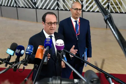 Brexit : "Il y aura forcément un coût pour le Royaume-Uni", selon Hollande