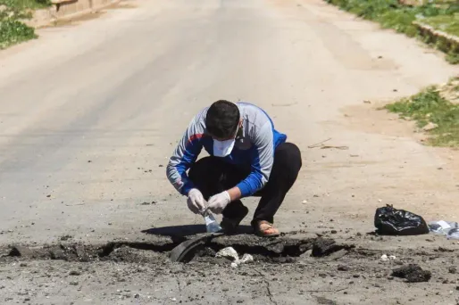 En vertu de ces sanctions, les banques américaines doivent geler les avoirs que posséderaient les personnes figurant sur la liste.