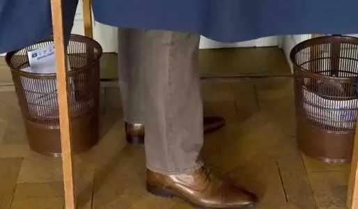 Hauts-de-France : deux bureaux de vote évacués à Saint-Omer en raison d'un véhicule suspect