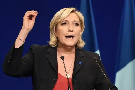 "Il faut maintenant arrêter la naïveté", a aussi déclaré la présidente du FN.