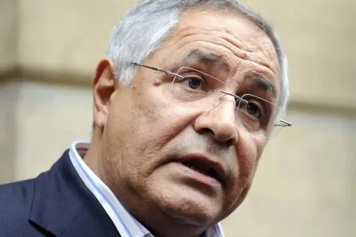 Fillon est "un honnête homme", déclare Robert Bourgi