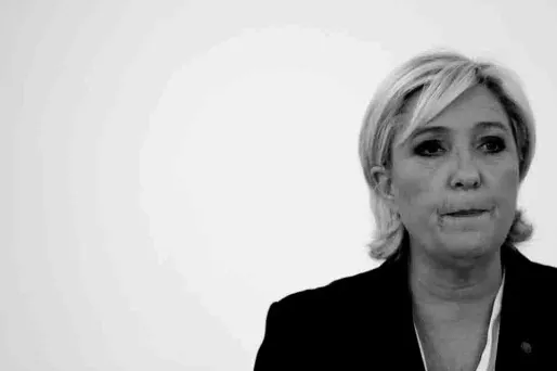 La présidente du FN avait refusé le 10 mars de se rendre à une convocation des juges en vue d'une possible mise en examen.