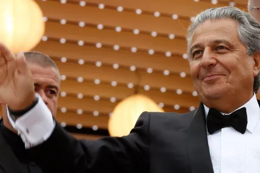 Christian Clavier est l'un des acteurs principaux du film.