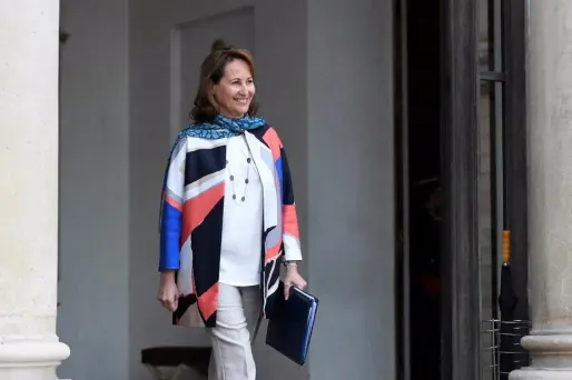 Le décret annonçant la fermeture de la centrale de Fessenheim a été signé par Ségolène Royal et publié au Journal officiel.