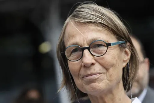 Françoise Nyssen a appelé mardi à ne "pas se laisser guider par la peur", après l'attentat de Manchester qui a fait 22 morts lundi soir.