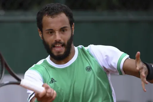 Comme Mathias Bourgue dimanche, Laurent Lokoli a été éliminé dès le premier tour de Roland-Garros, lundi.
